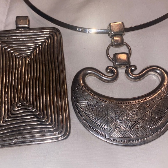 Elegant Necklace - Picture 11 of 11